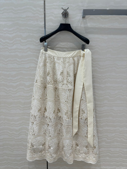 Louis 25fw embroidered skirts