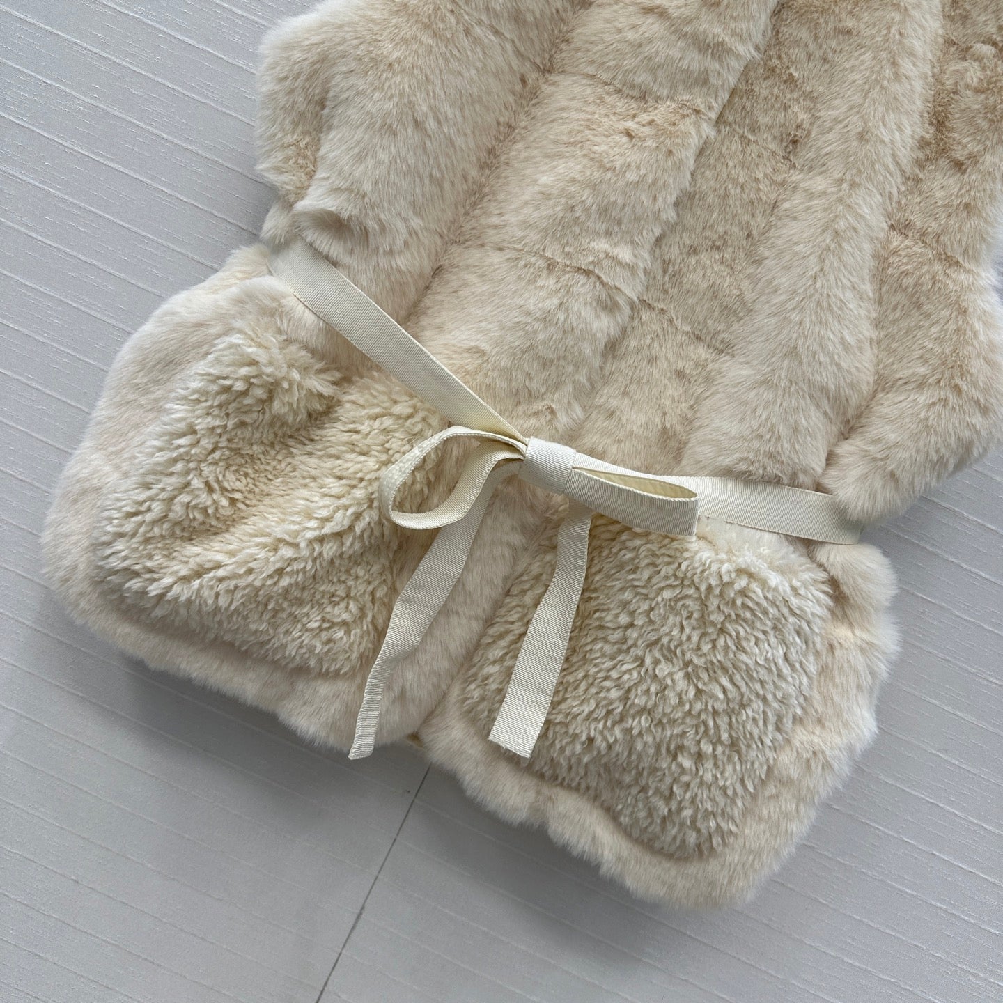 Mon 25fw down vest