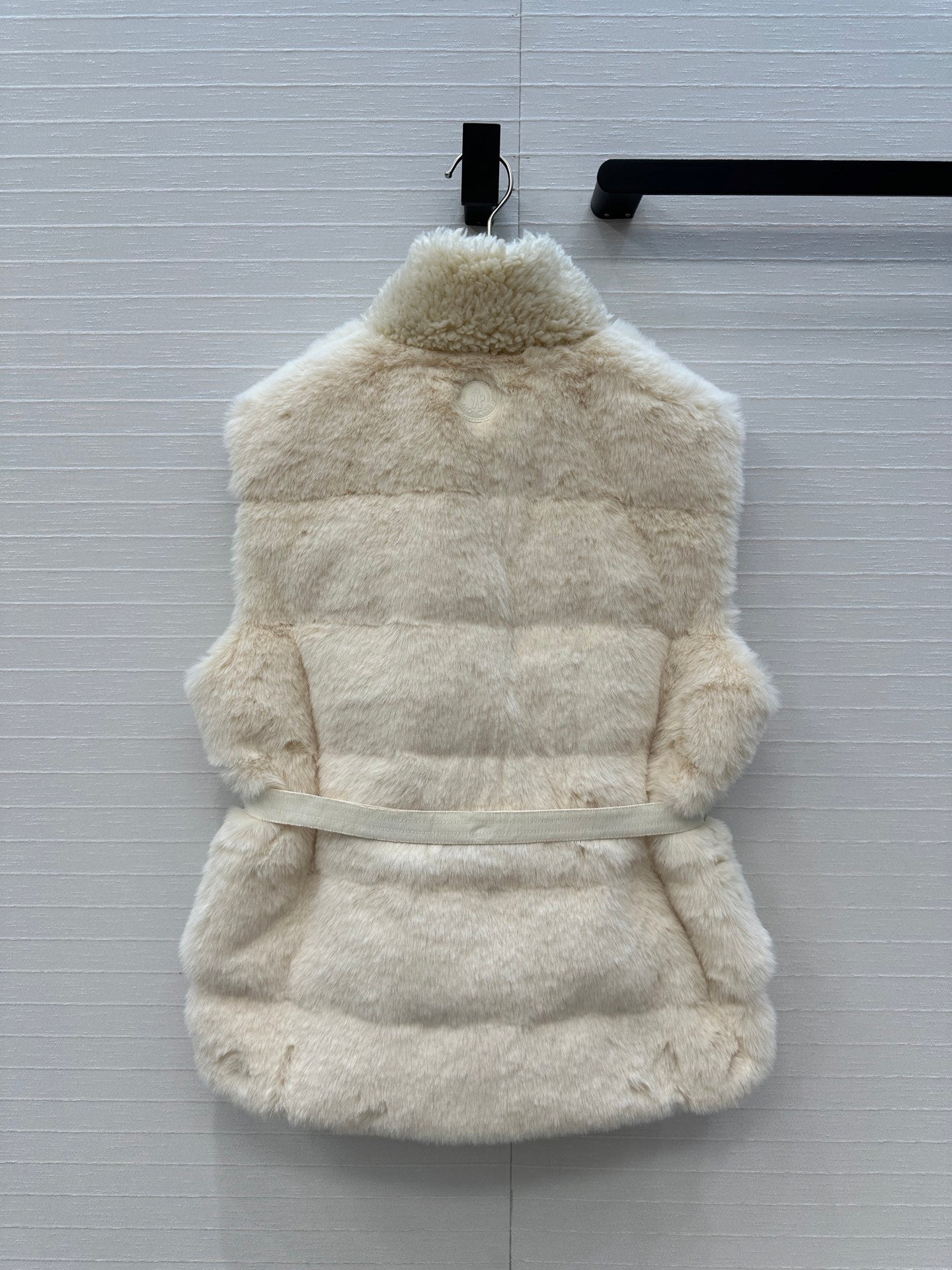 Mon 25fw down vest