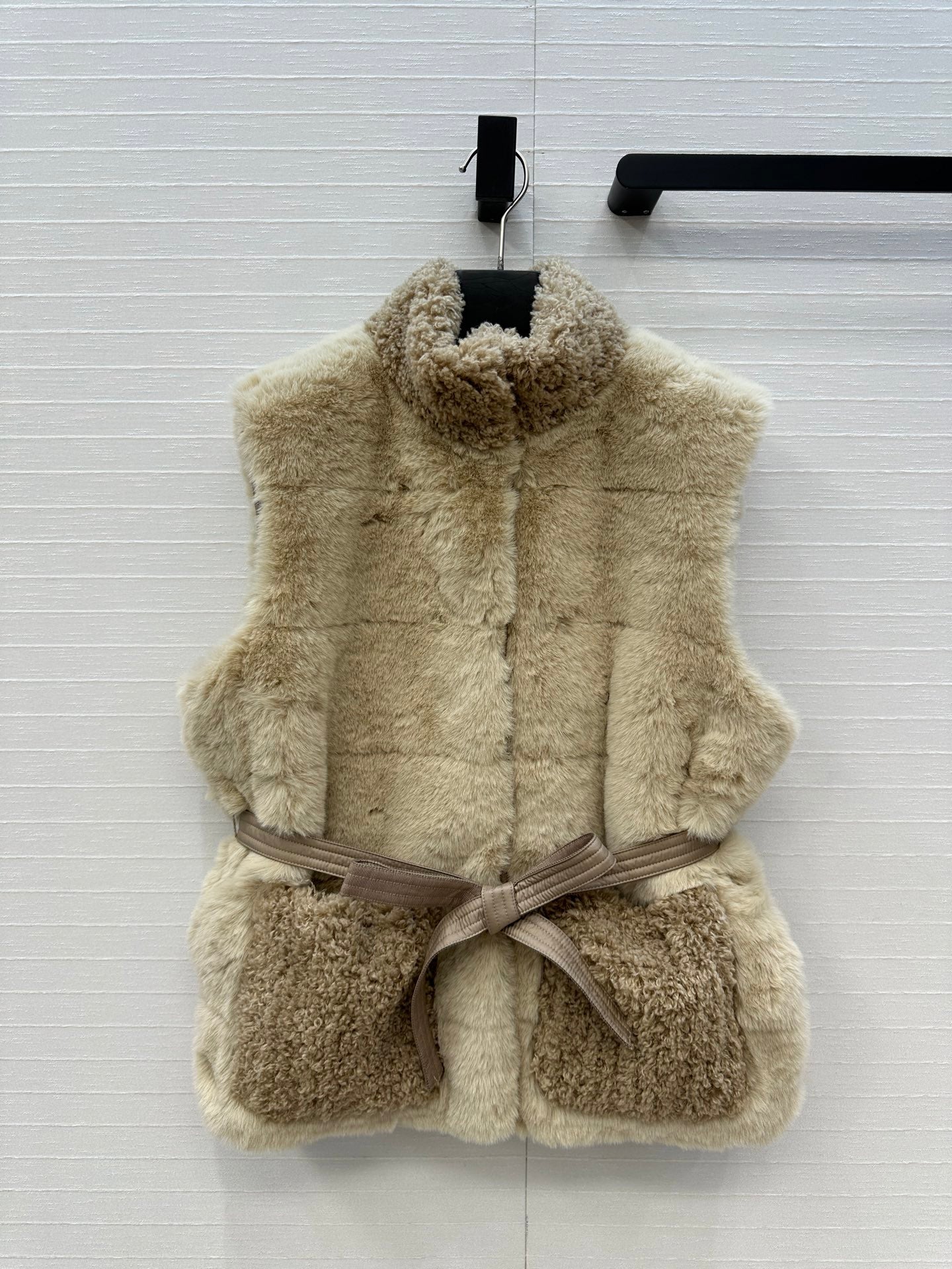Mon 25fw down vest