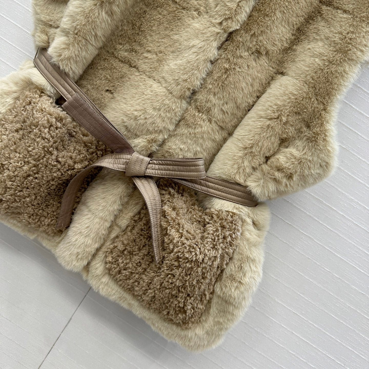 Mon 25fw down vest