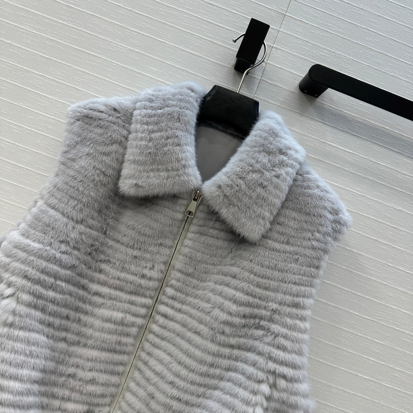 Fend 25fw fur vest