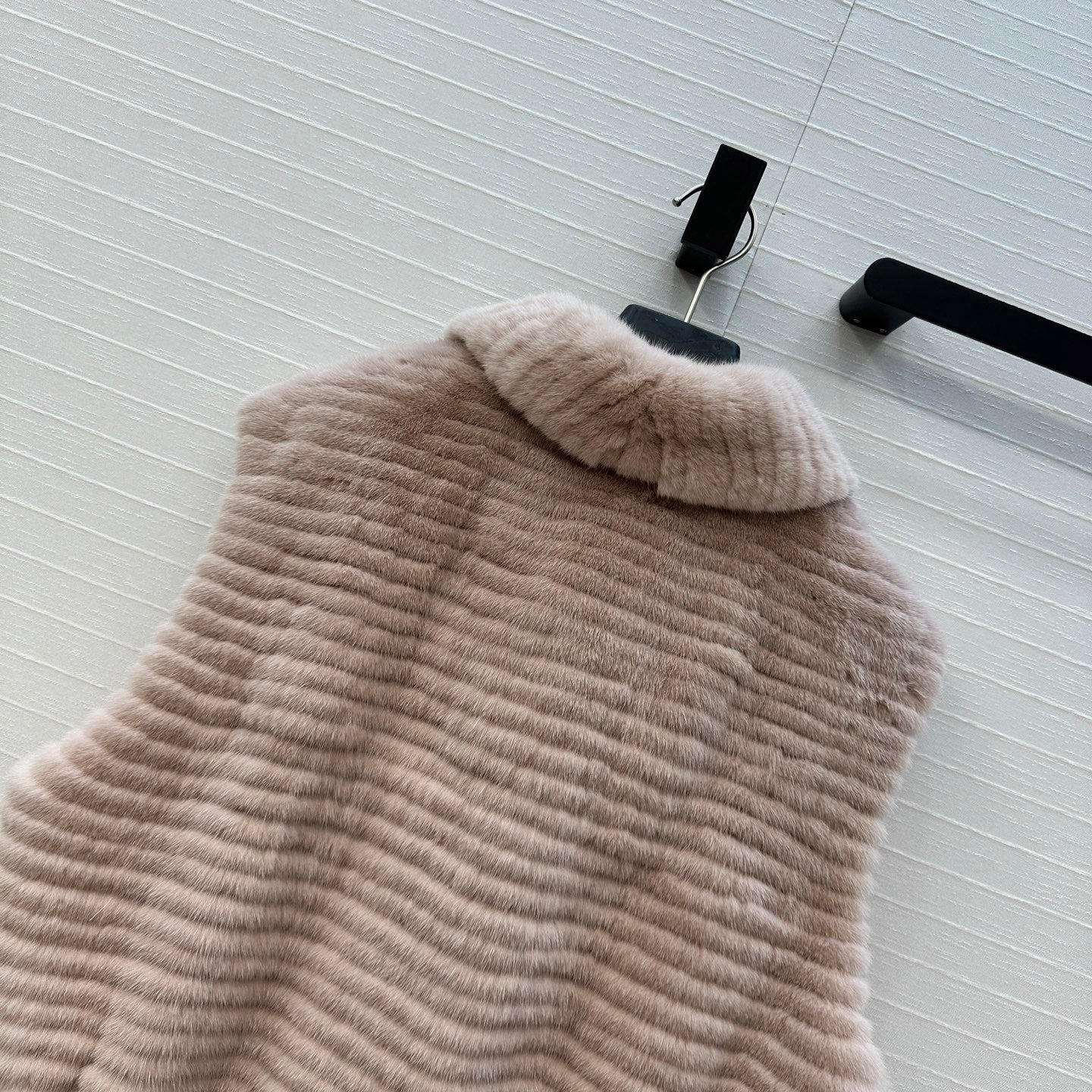Fend 25fw fur vest