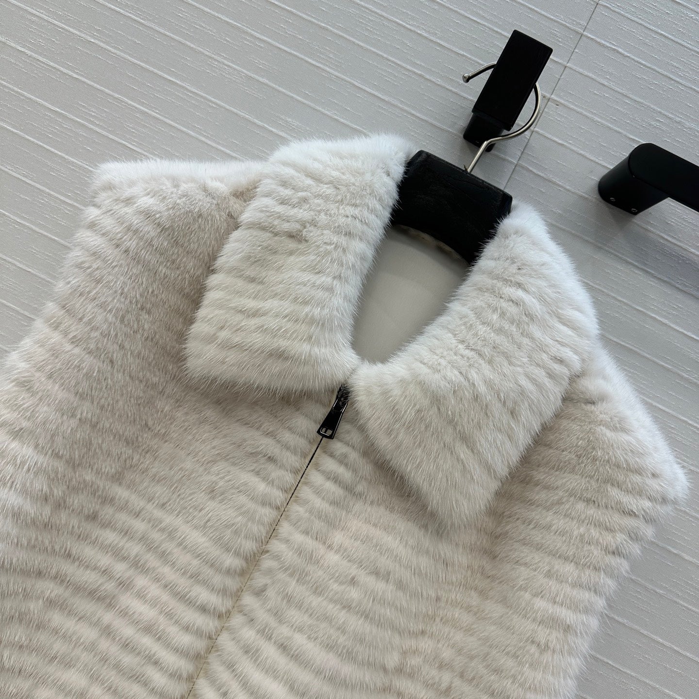 Fend 25fw fur vest