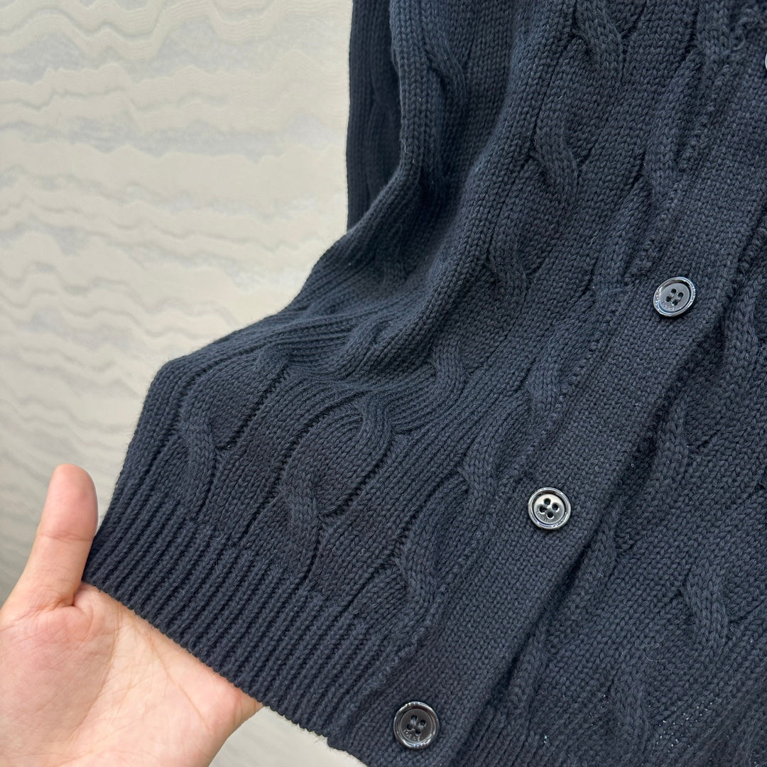 Loe 25fw embroidered cardigan