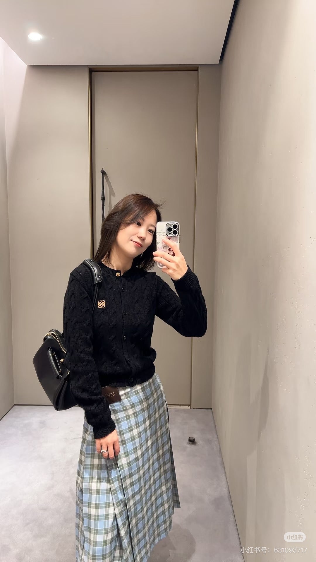 Loe 25fw embroidered cardigan