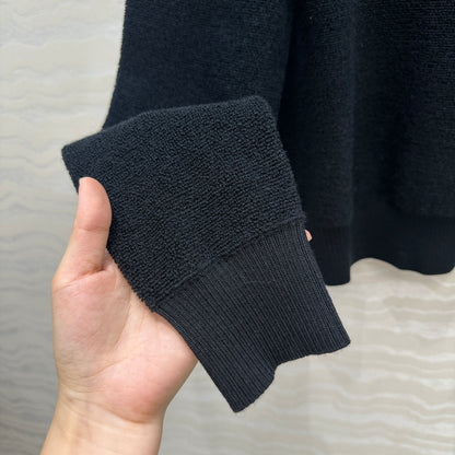 Loe 25fw embroidered sweater