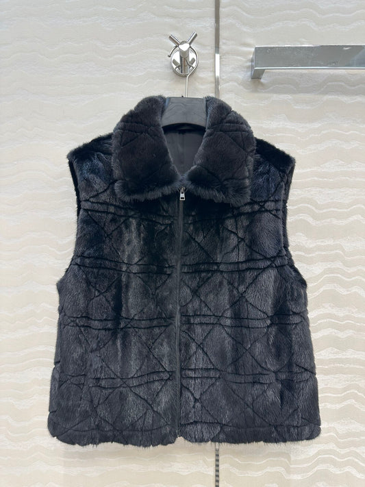CD 25fw sheepskin vest