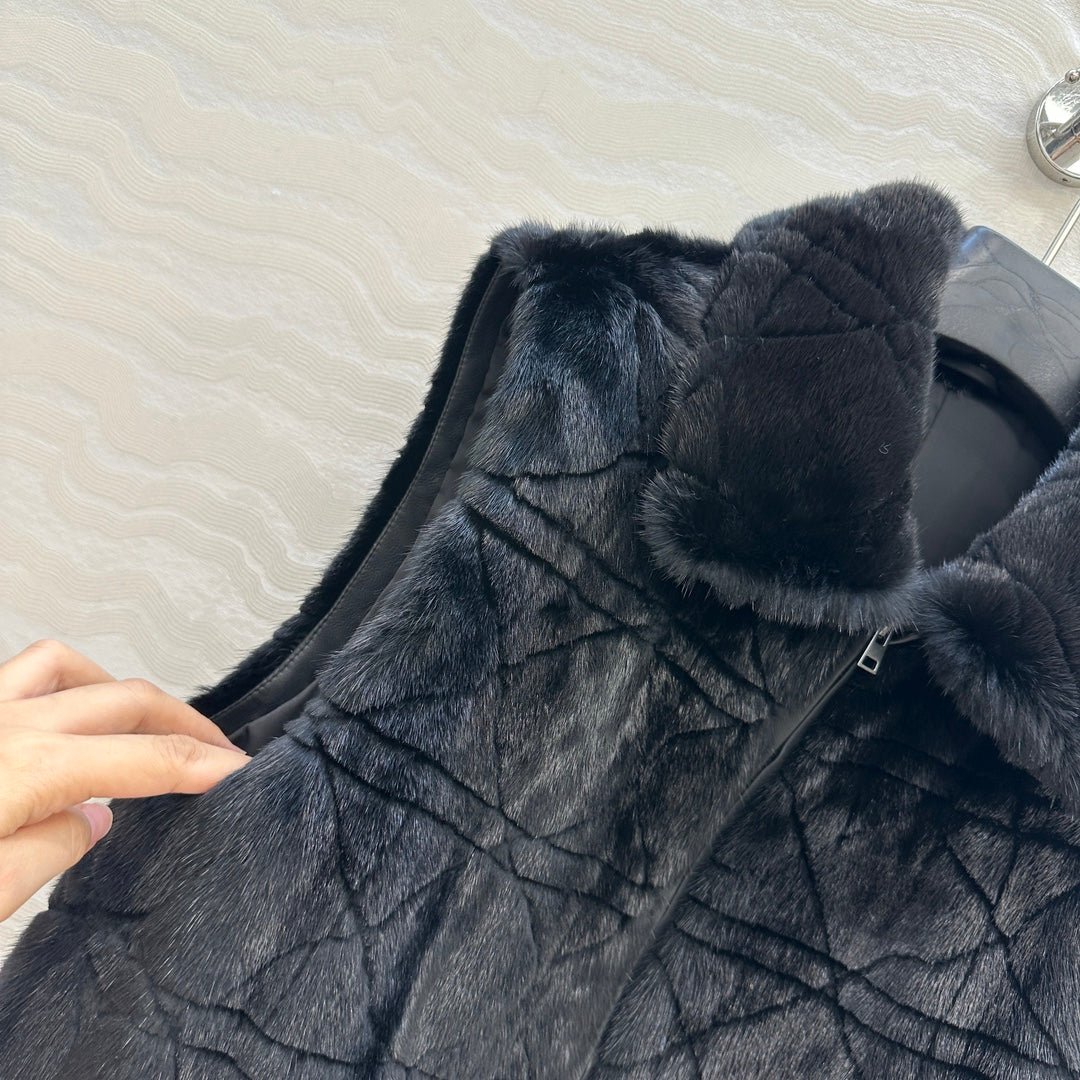 CD 25fw sheepskin vest
