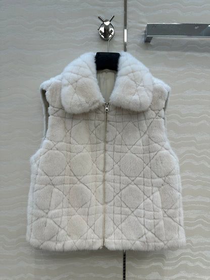 CD 25fw sheepskin vest
