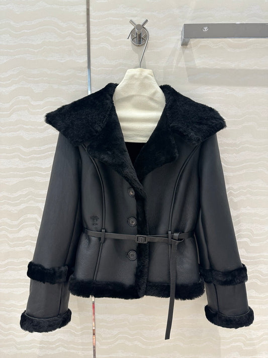CD 25fw embroidered coat
