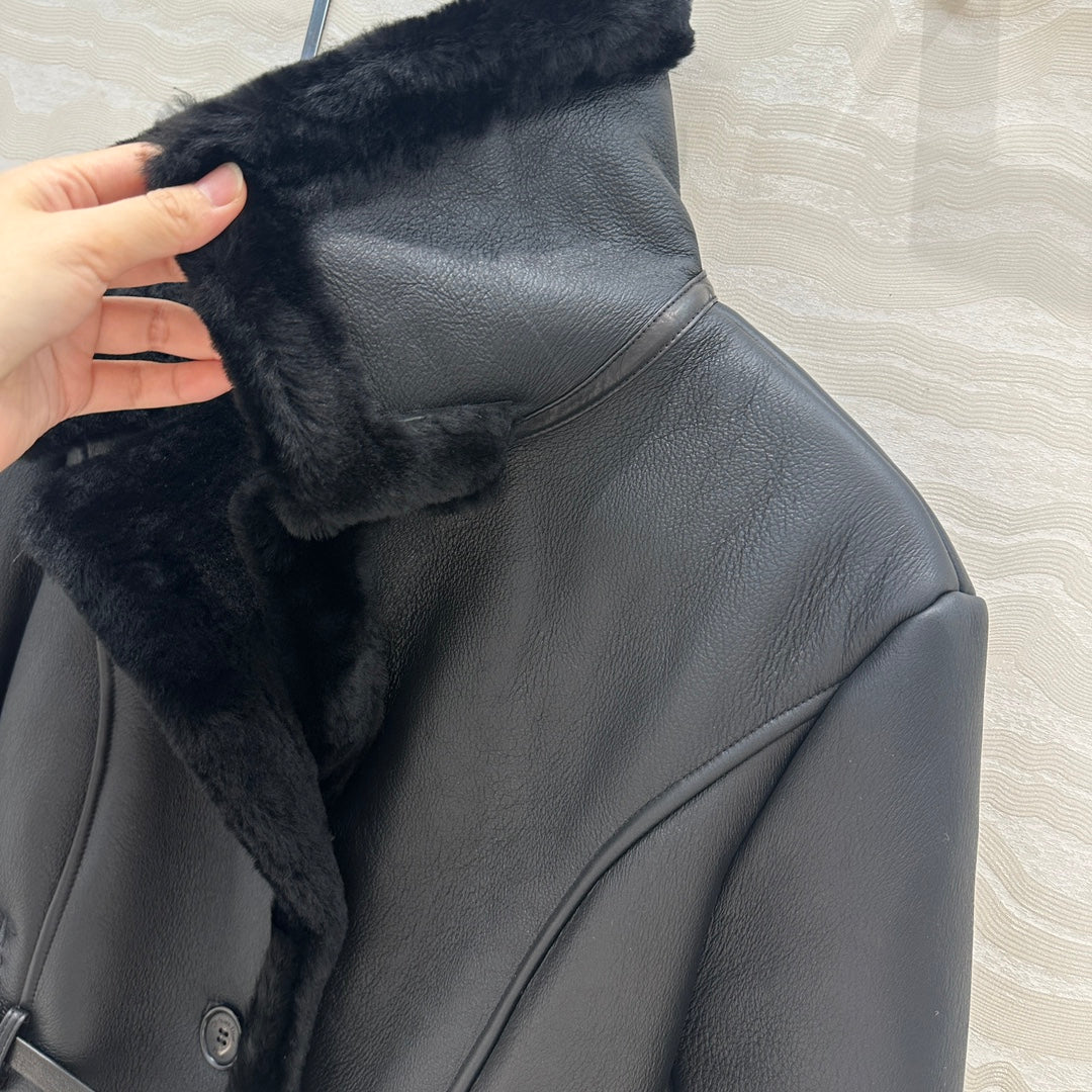 CD 25fw embroidered coat