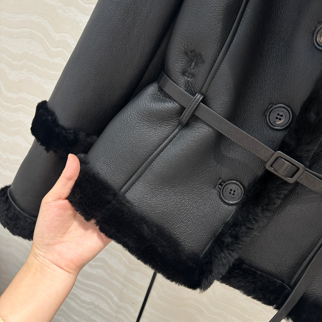 CD 25fw embroidered coat