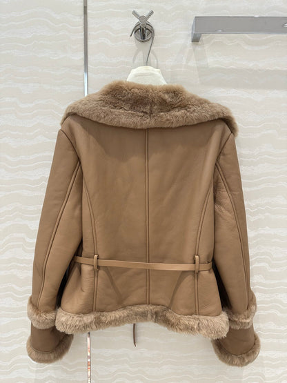CD 25fw embroidered coat