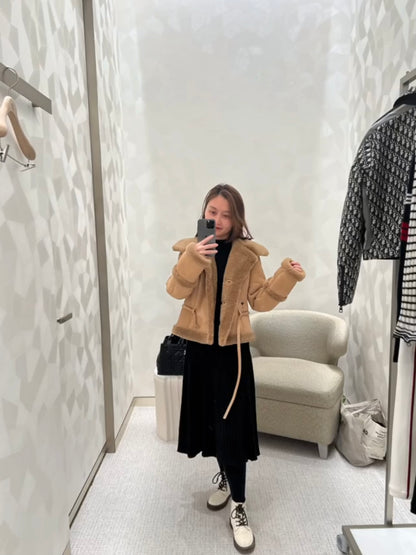 CD 25fw embroidered coat