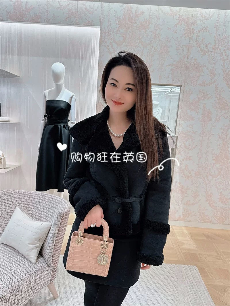 CD 25fw embroidered coat