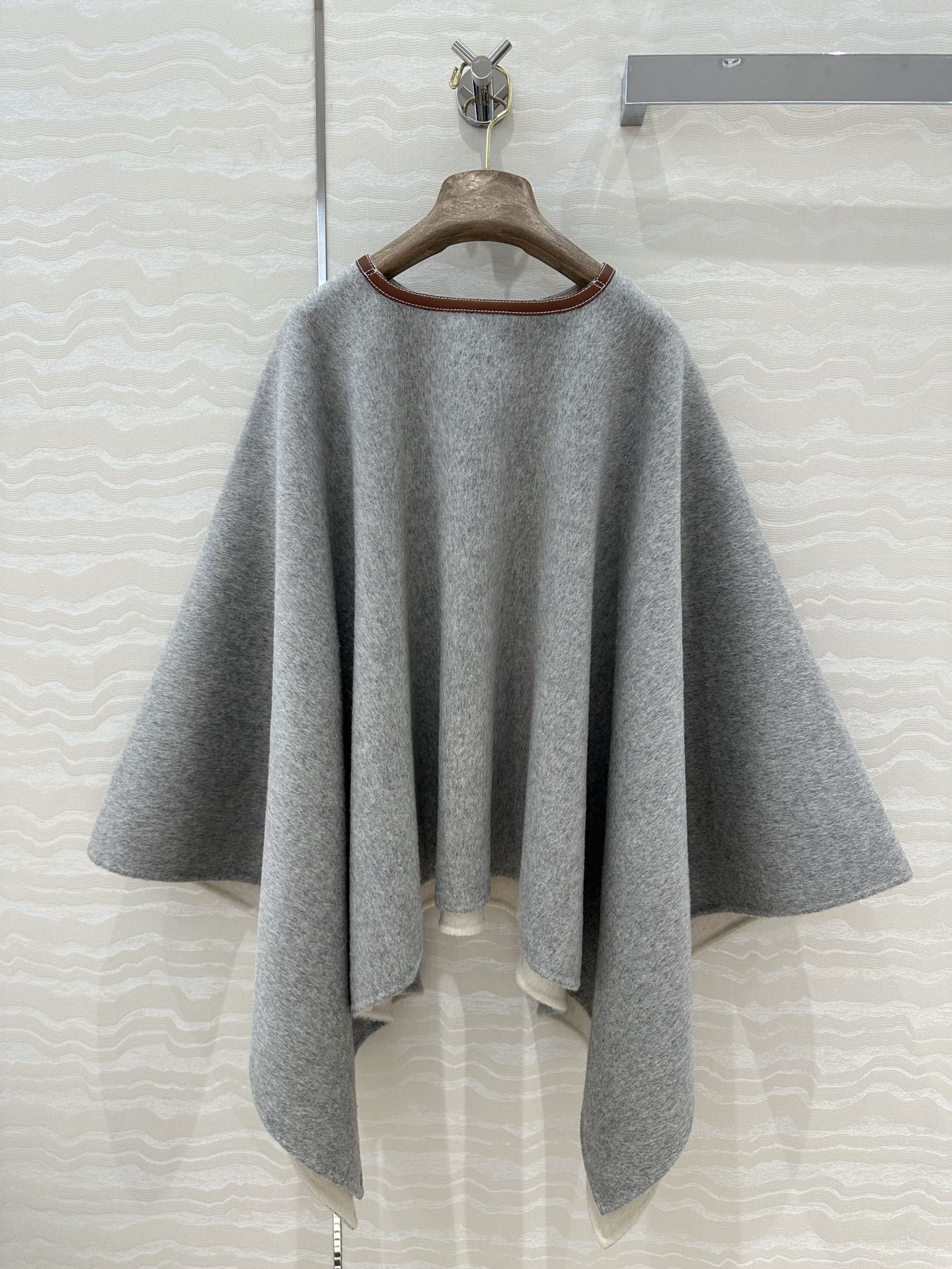 Loro 25fw all-match shawl