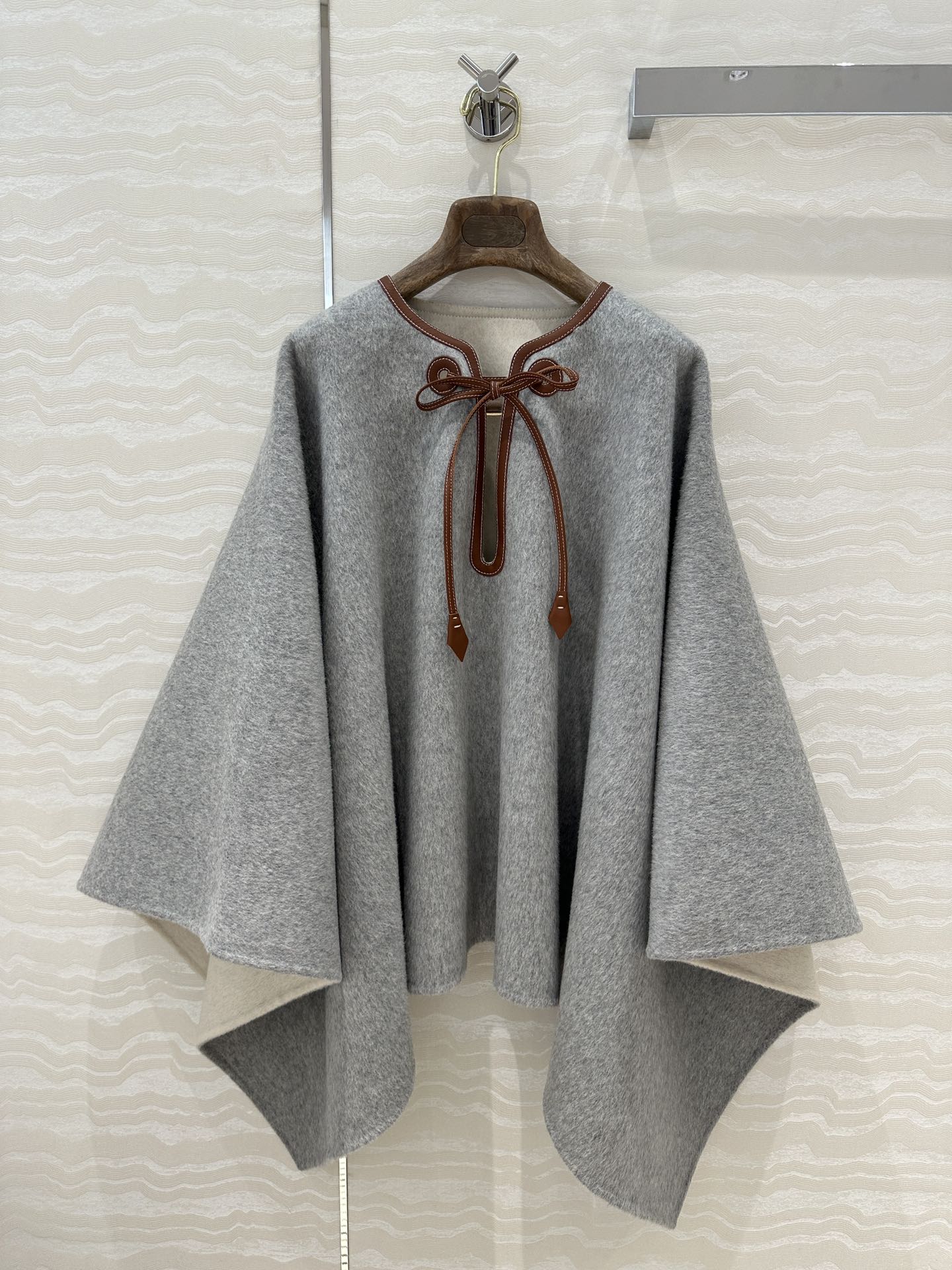 Loro 25fw all-match shawl
