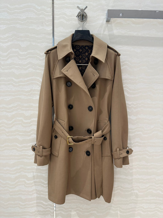 Louis 25fw trench coat