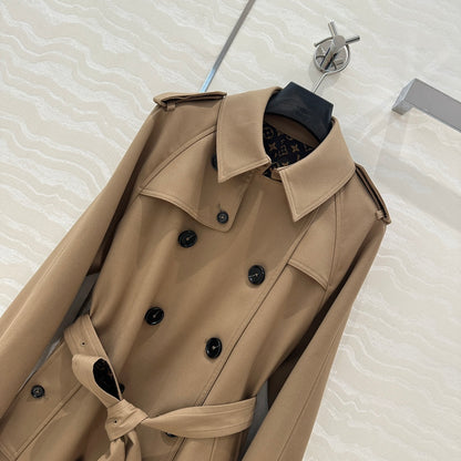 Louis 25fw trench coat