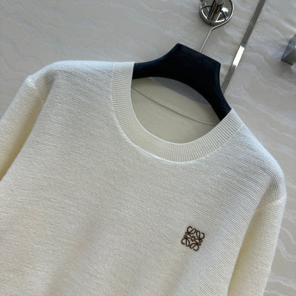 Loe 25fw embroidered sweater