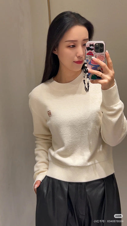 Loe 25fw embroidered sweater