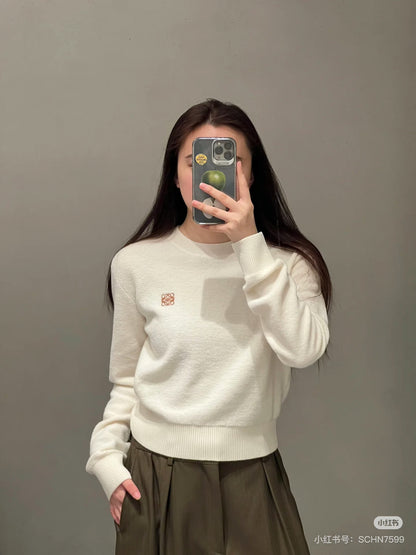 Loe 25fw embroidered sweater