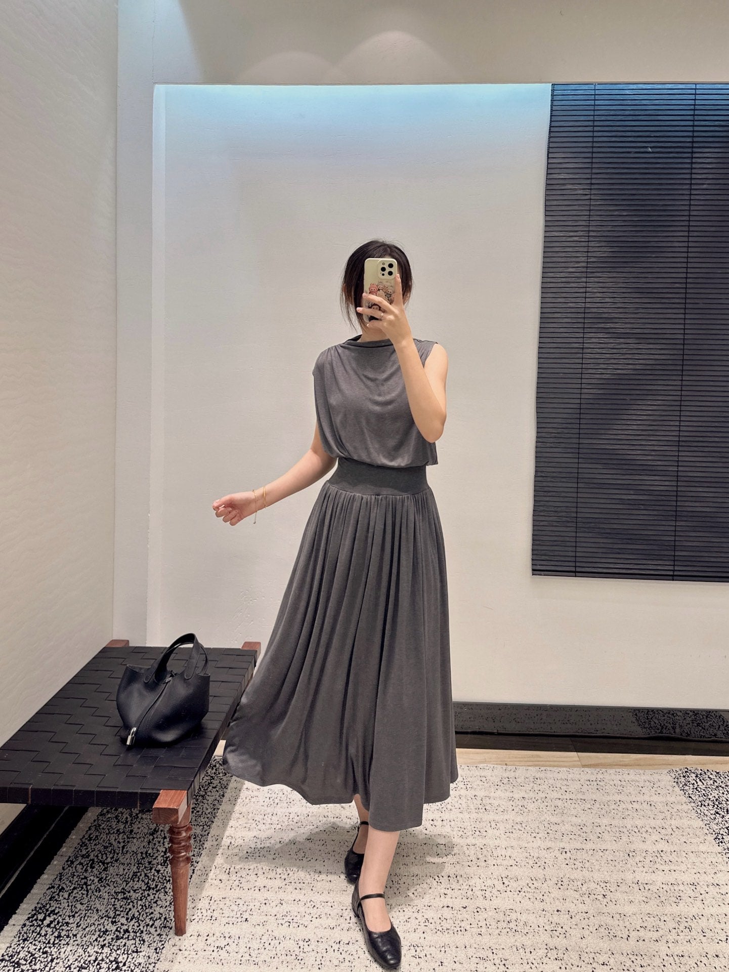 Row 25fw  sleeveless dress