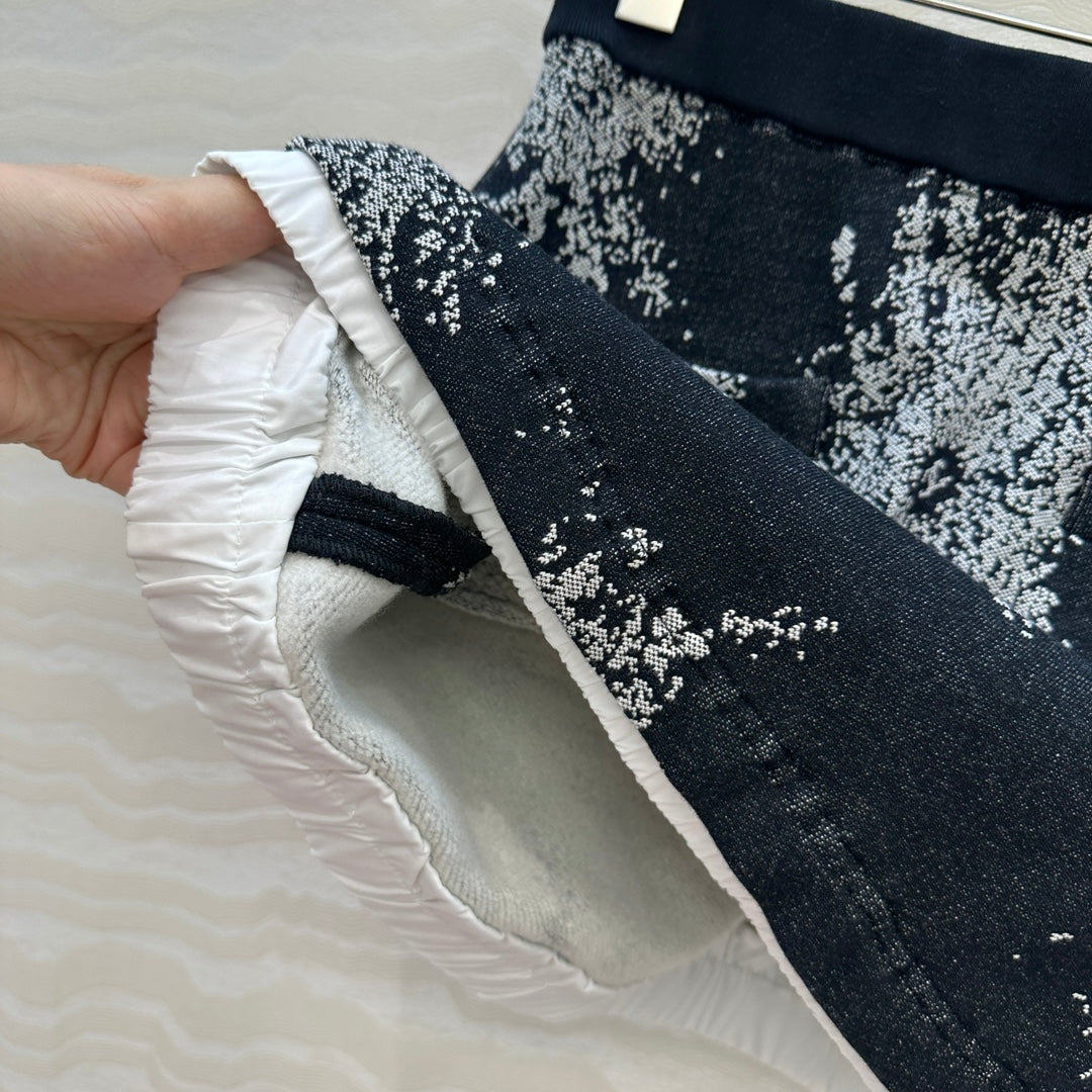 Guc 25fw jacquard skirts