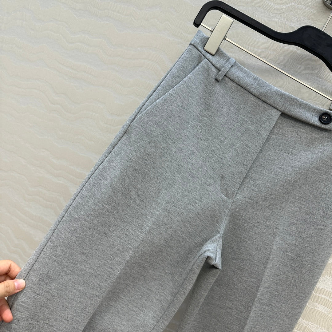 Miu 25fw all-match pants