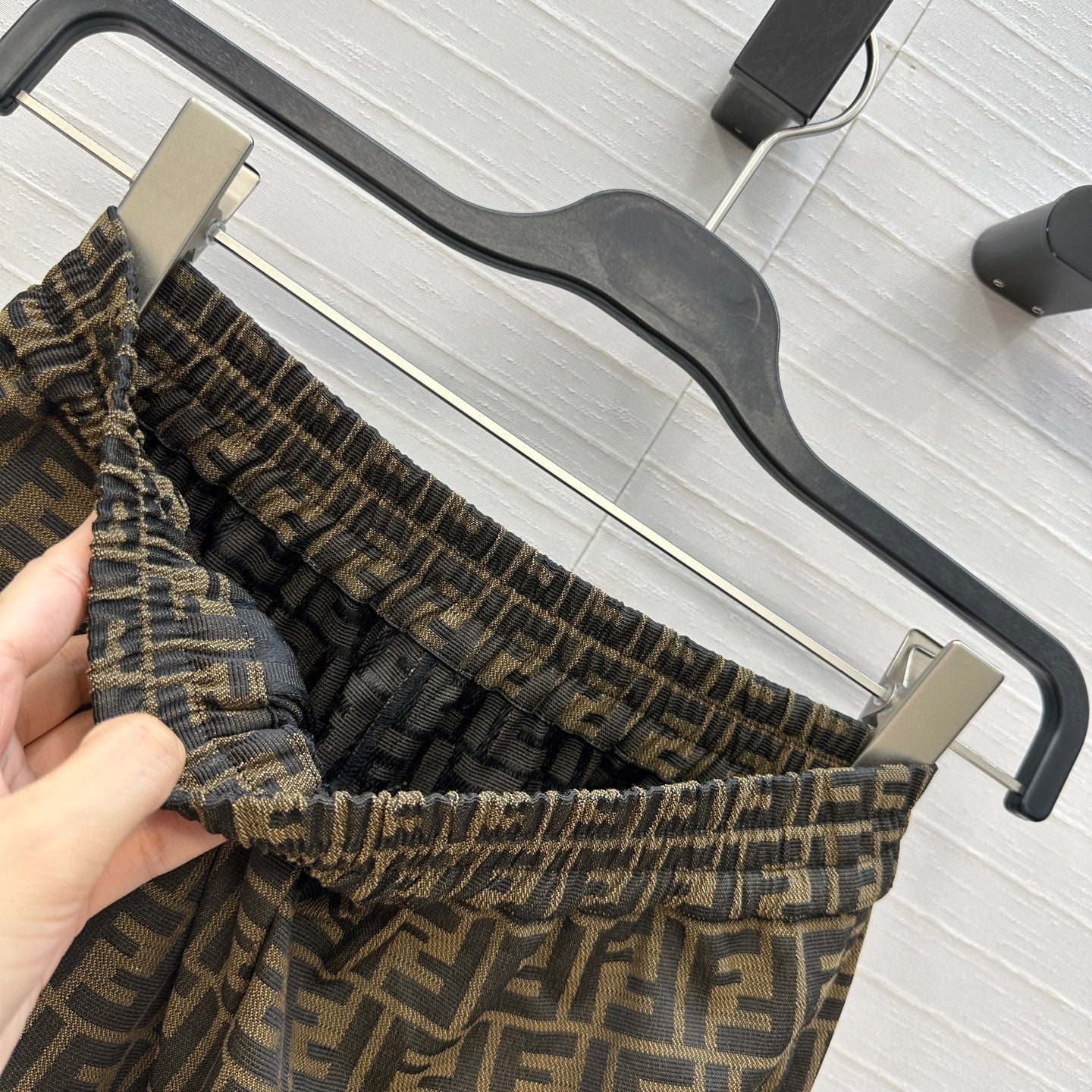 Fend 25fw jacquard pants