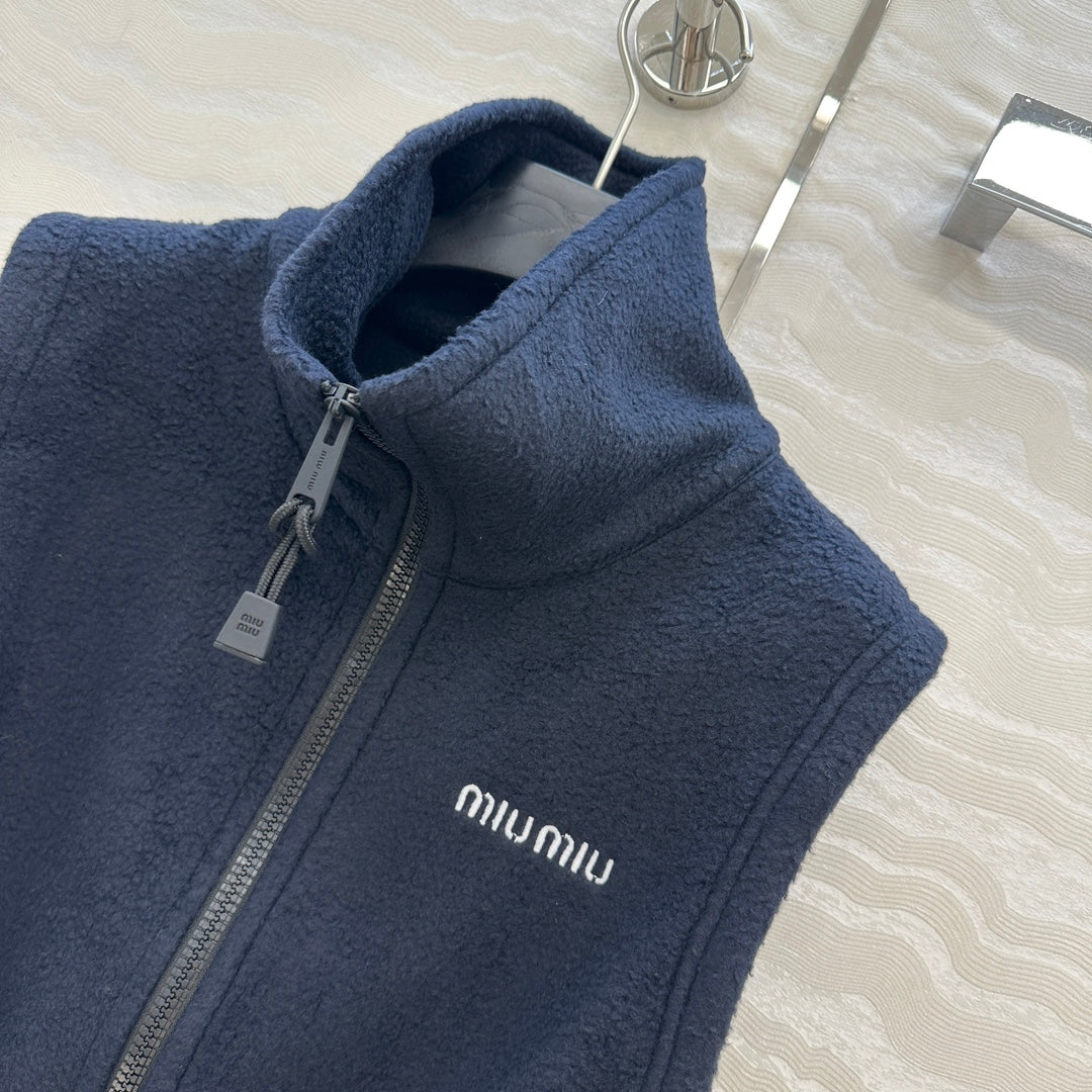 Miu 25fw embroidered vest