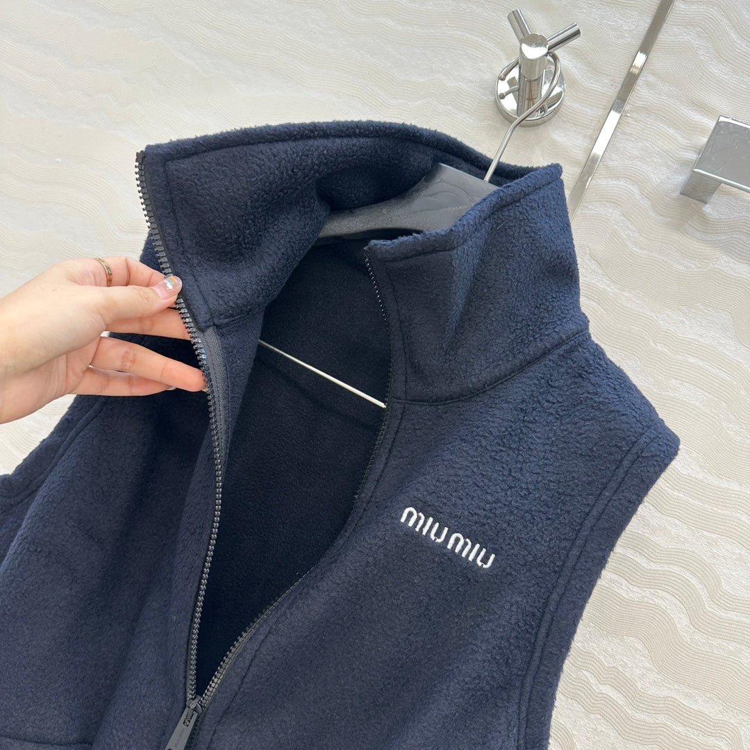 Miu 25fw embroidered vest