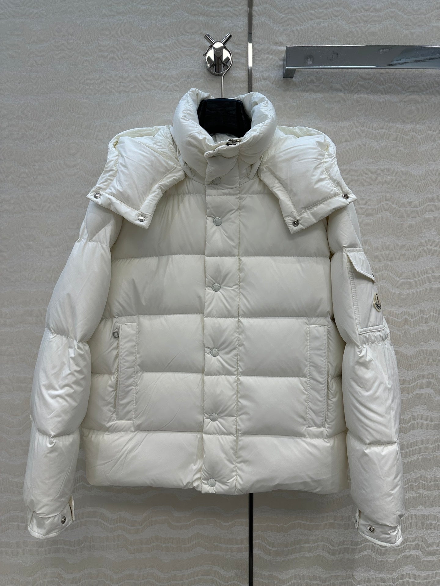 Mon 25fw down jacket