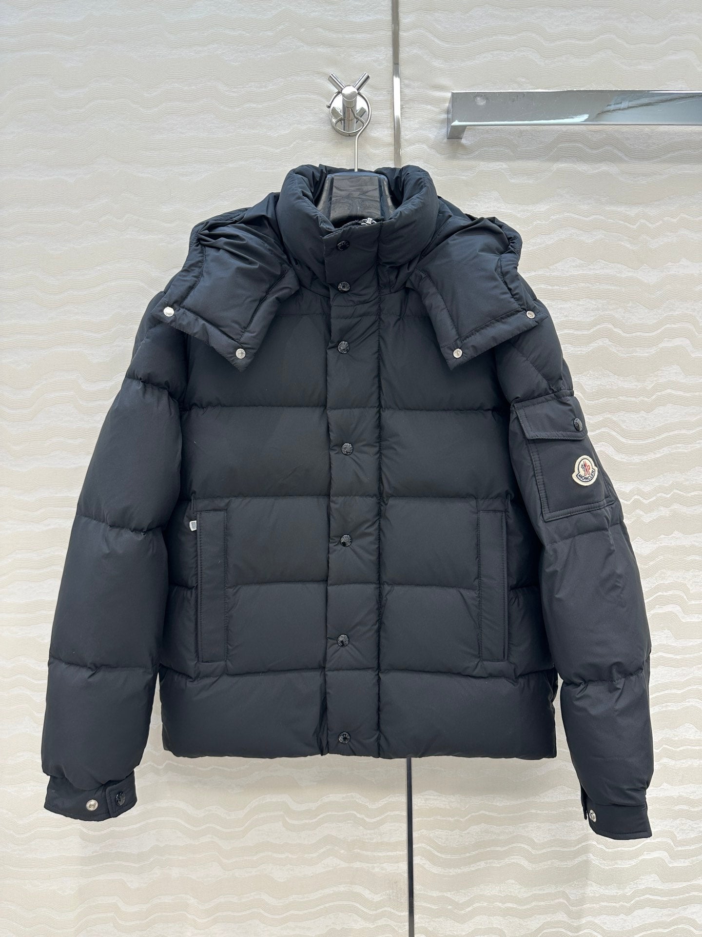 Mon 25fw down jacket