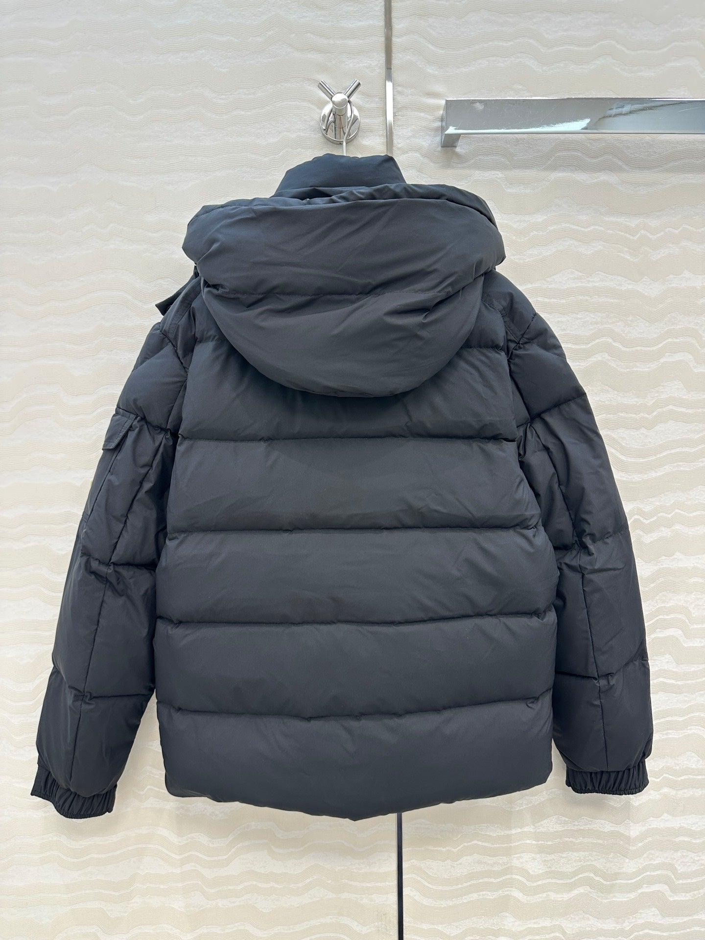 Mon 25fw down jacket