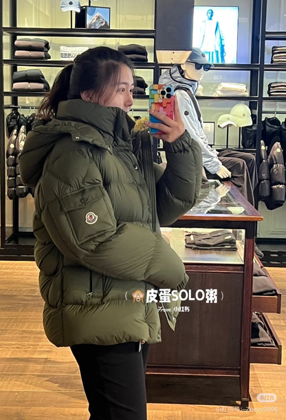Mon 25fw down jacket
