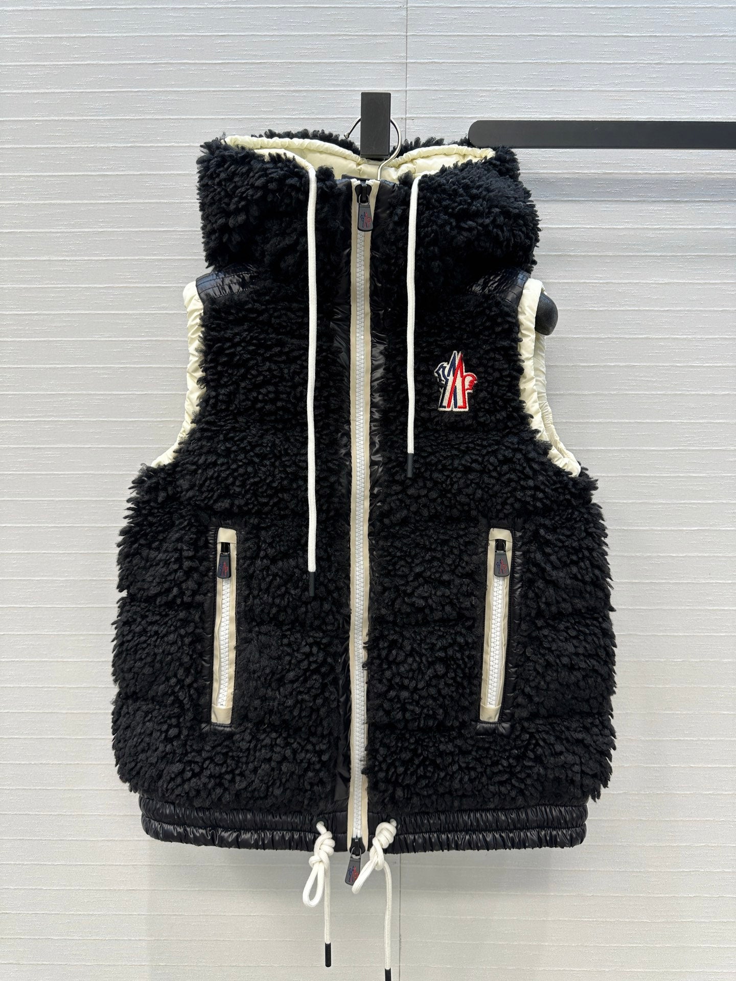 Mon 25fw down vest
