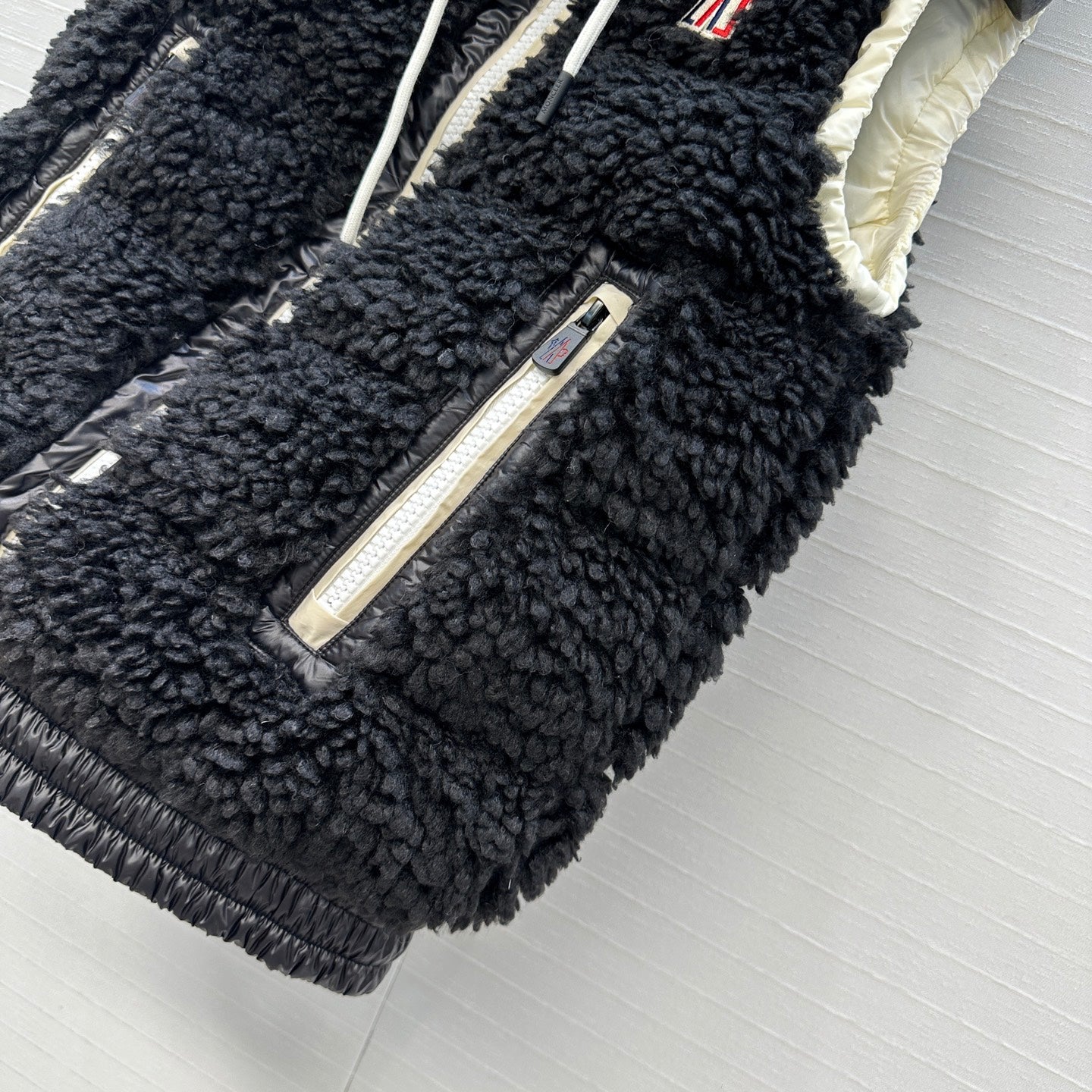 Mon 25fw down vest