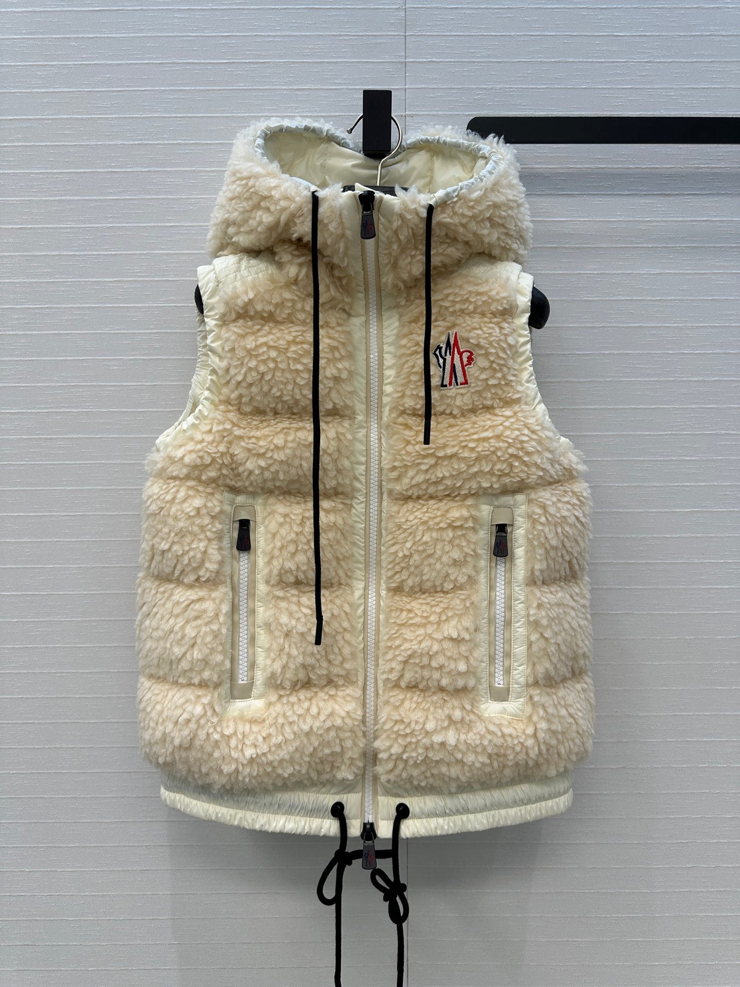 Mon 25fw down vest