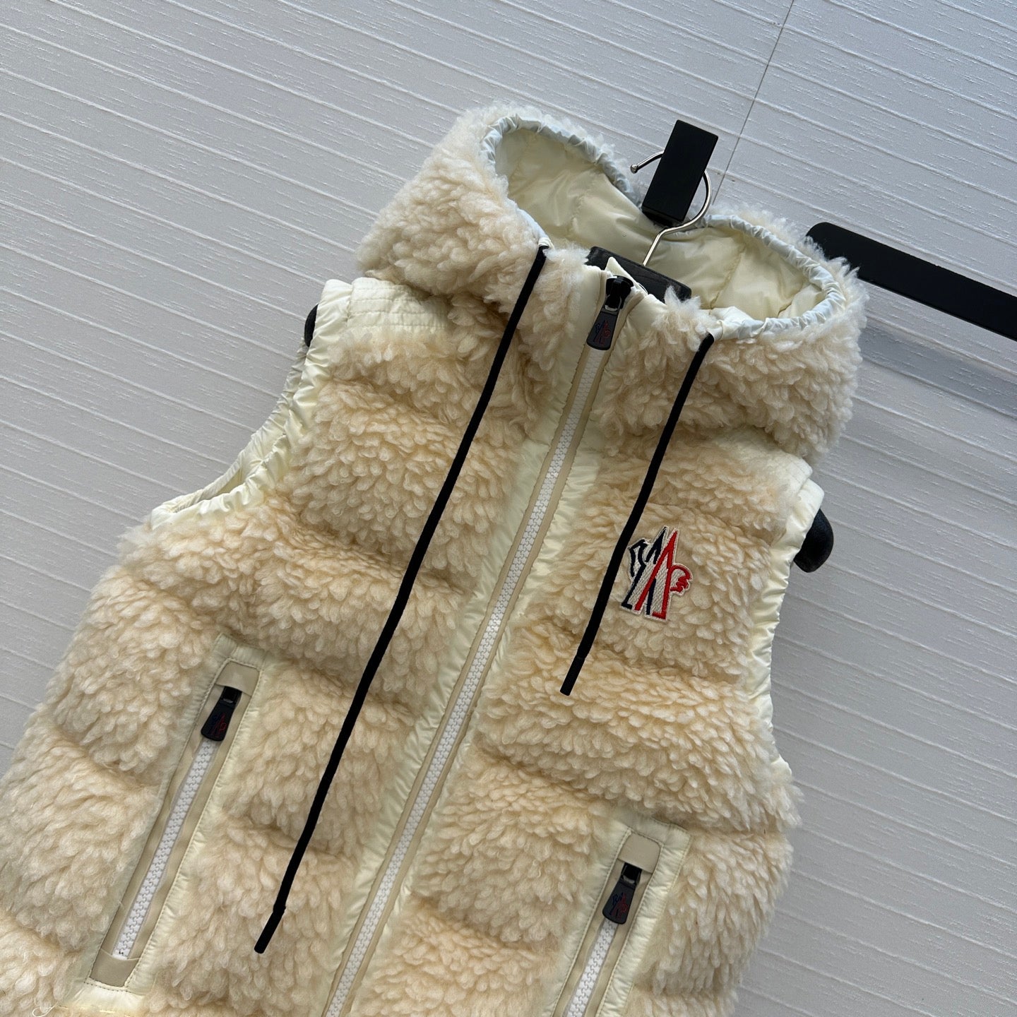 Mon 25fw down vest