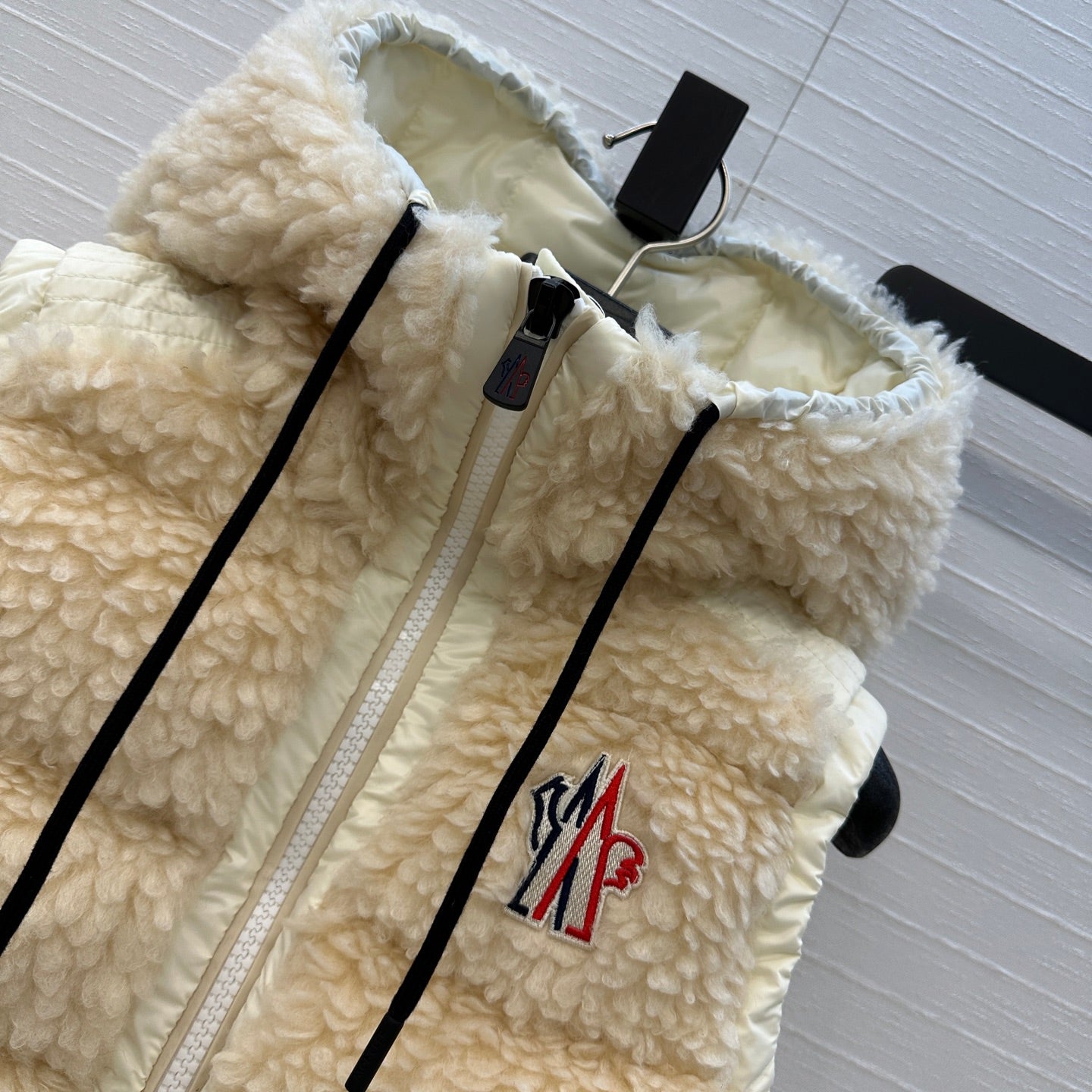 Mon 25fw down vest