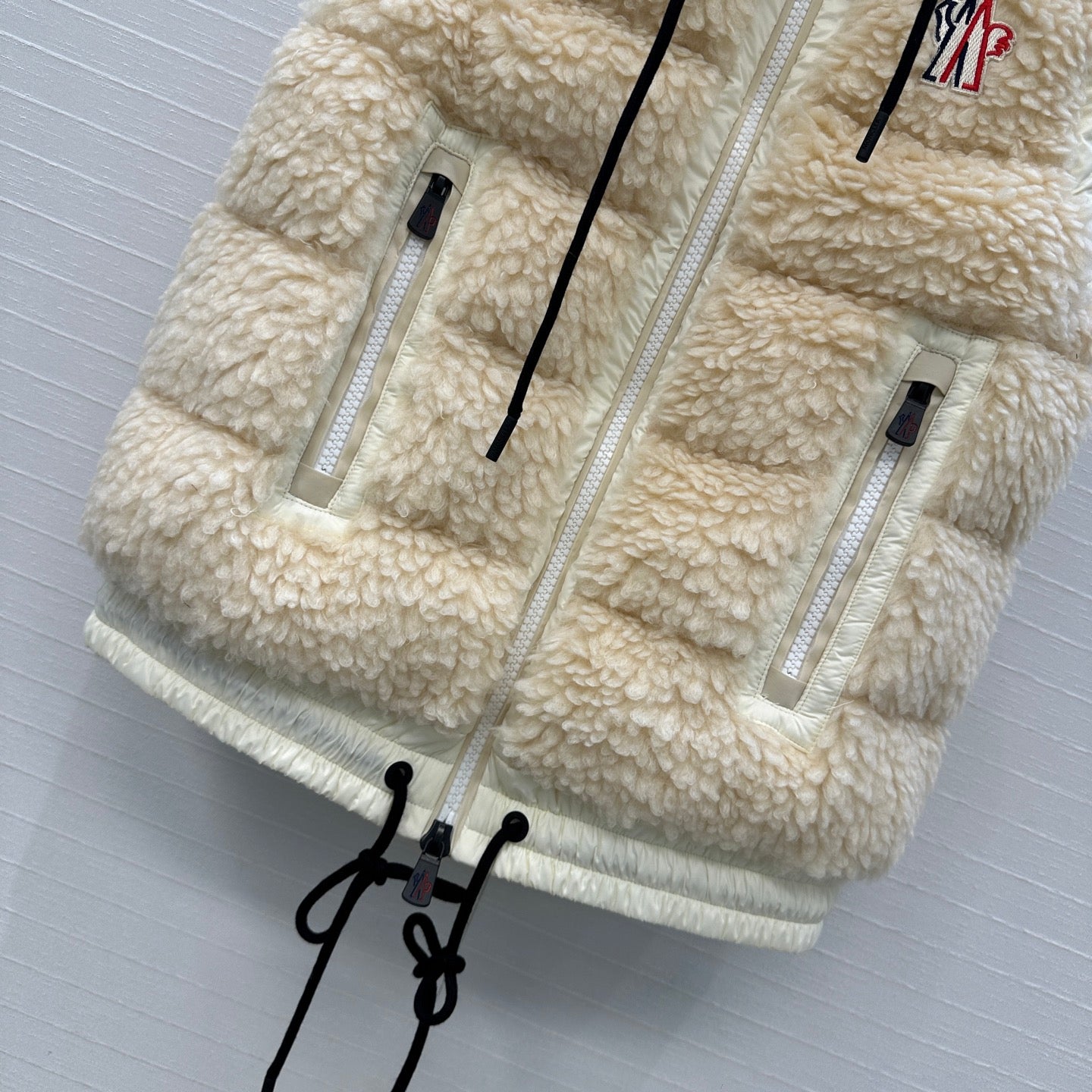 Mon 25fw down vest