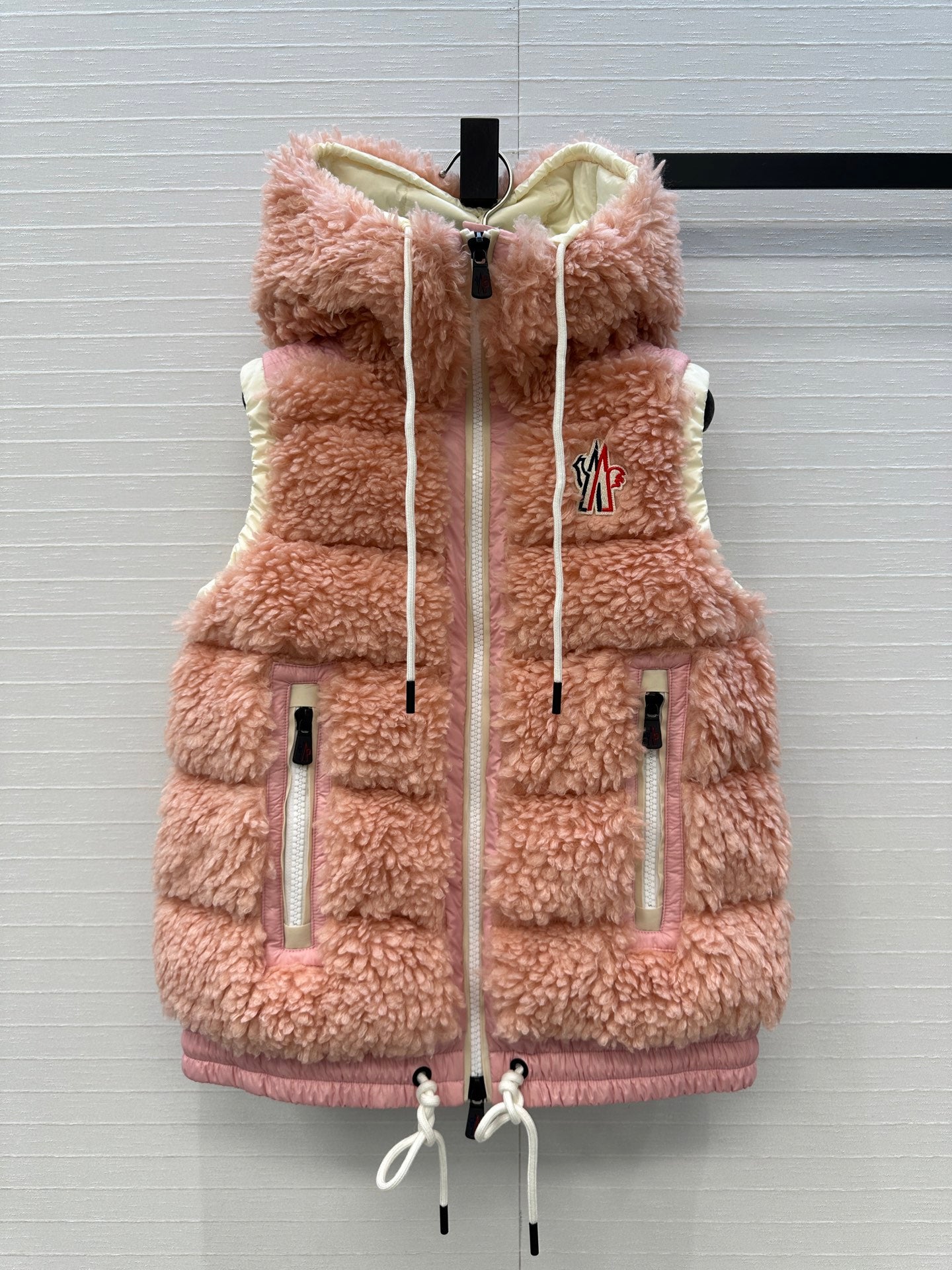 Mon 25fw down vest