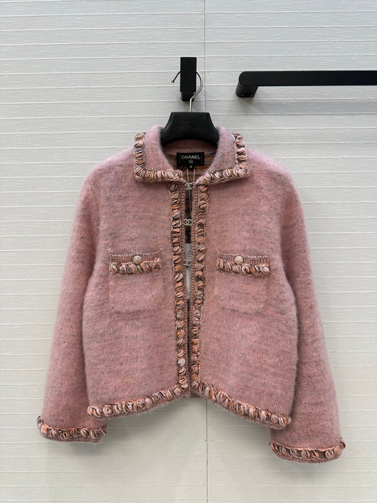 Guc 25fw embroidered cardigan