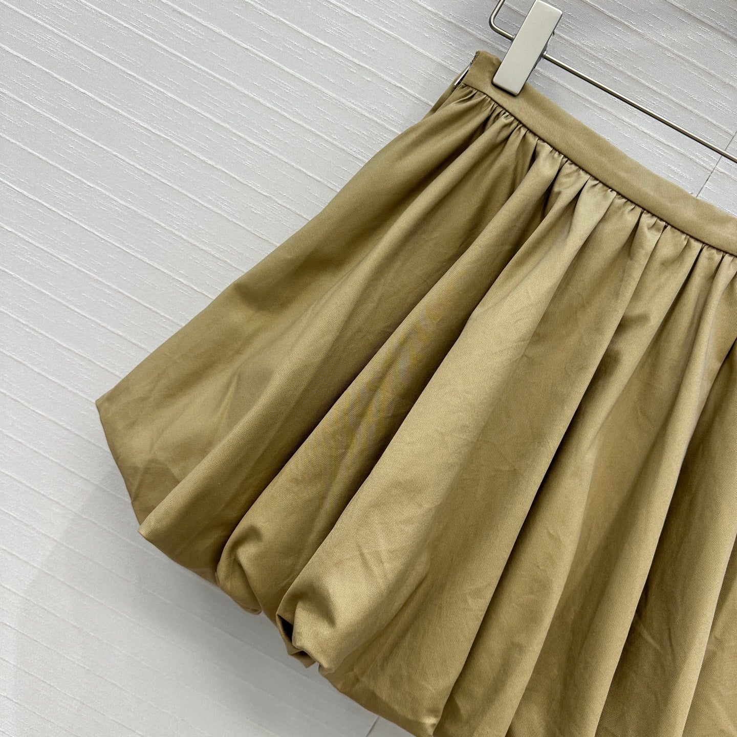 CD 25fw pleated skirts