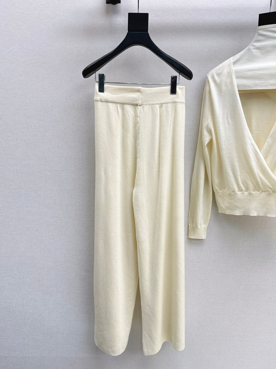 Max 25fw knitted suit