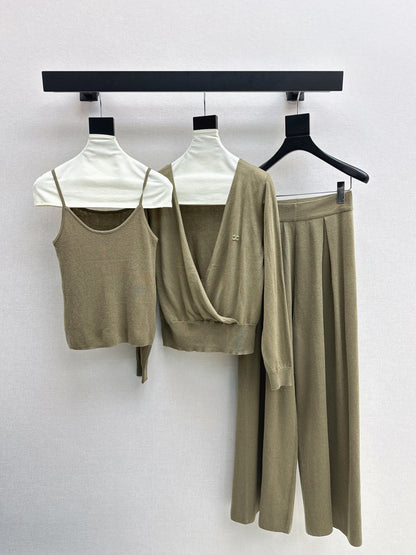 Max 25fw knitted suit