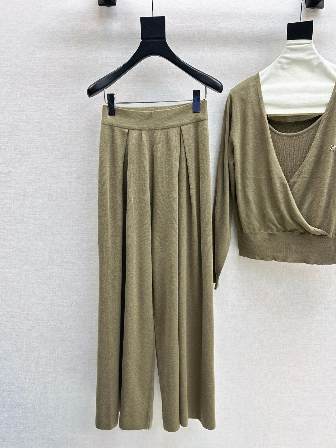 Max 25fw knitted suit