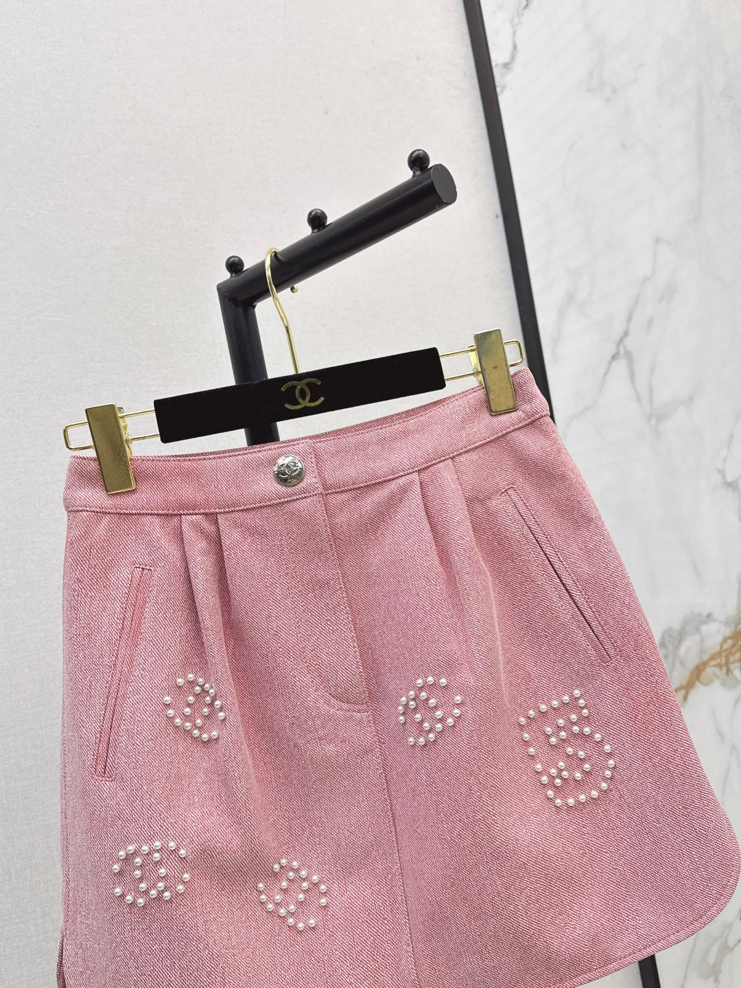 Chan 25fw leather skirt